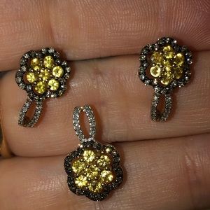 Multi colored diamond matching earrings & pendant